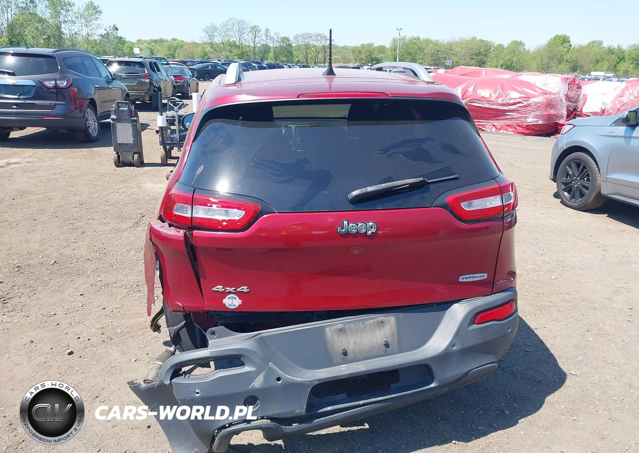 2016 Jeep Cherokee Latitude VIN:1C4PJMCB8GW251419 - 16