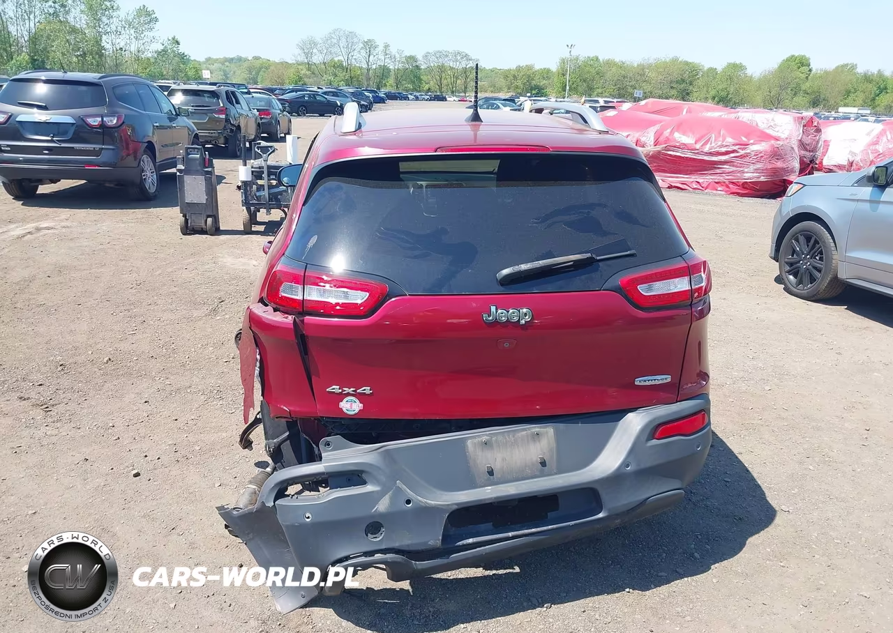 2016 Jeep Cherokee Latitude VIN:1C4PJMCB8GW251419 - 17