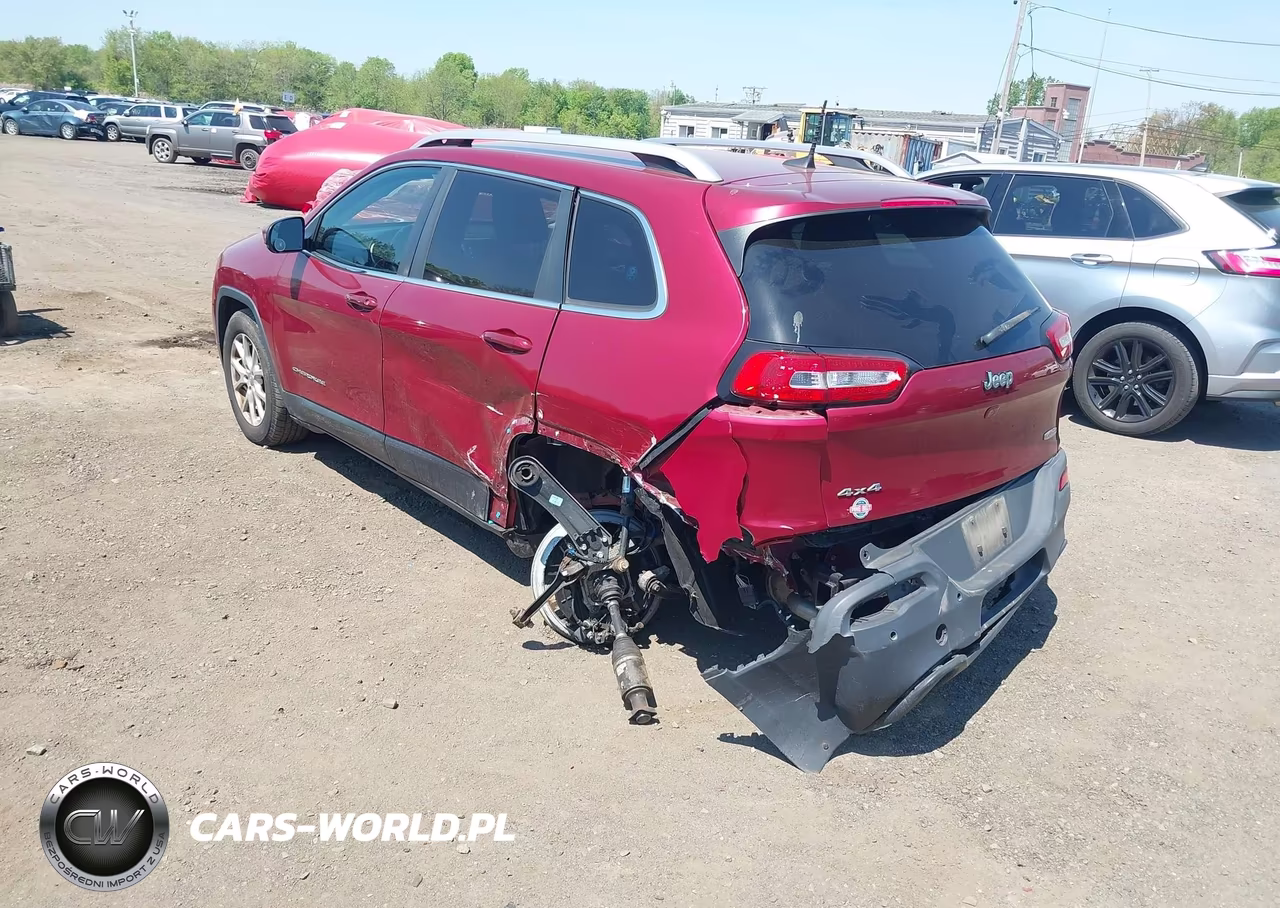 2016 Jeep Cherokee Latitude VIN:1C4PJMCB8GW251419 - 3