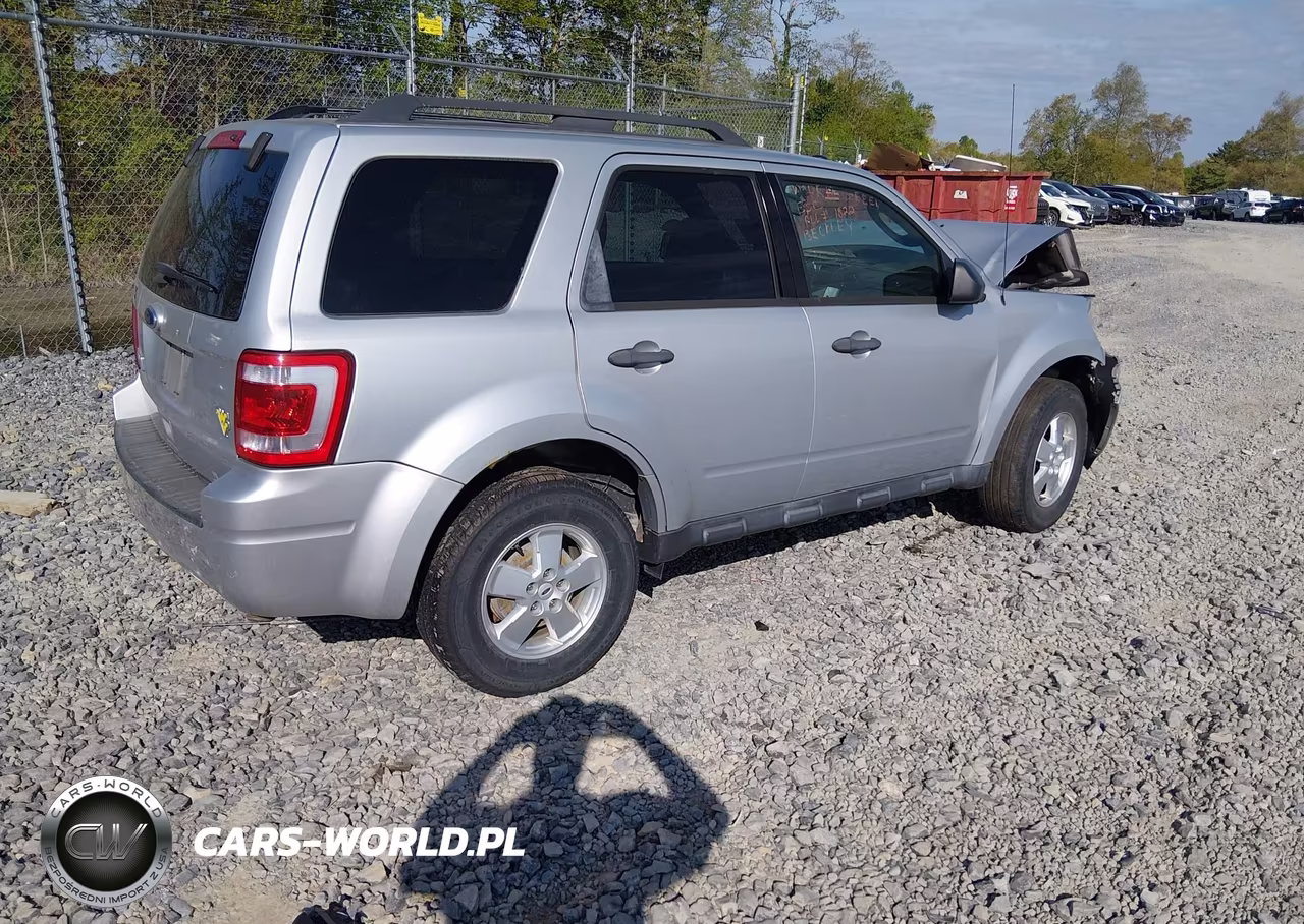 2012 Ford Escape Xlt VIN:1FMCU9D75CKB51983 - 4