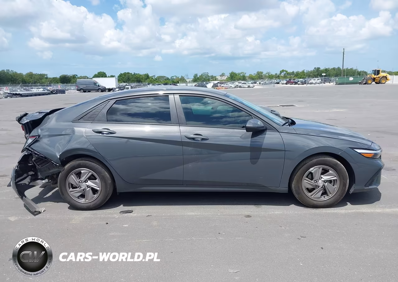 2025 Hyundai Elantra Se VIN:KMHLL4DG7SU970678 - 13