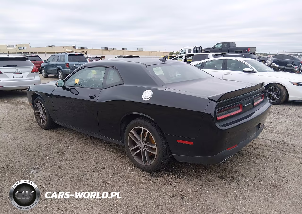 2018 Dodge Challenger Gt Awd VIN:2C3CDZGG3JH235115 - 3