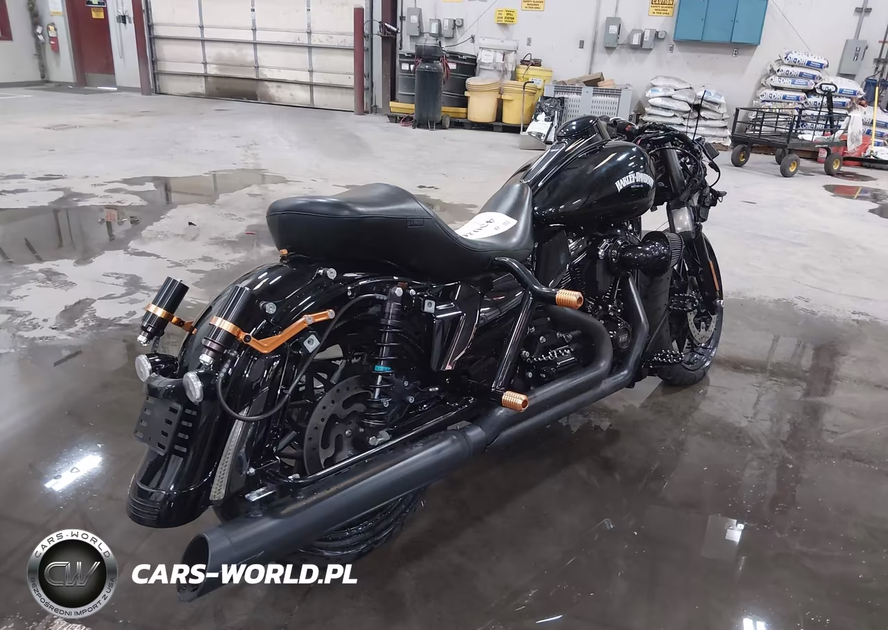 2020 Harley-Davidson Fltrxs VIN:1HD1KTP11LB636125 - 4