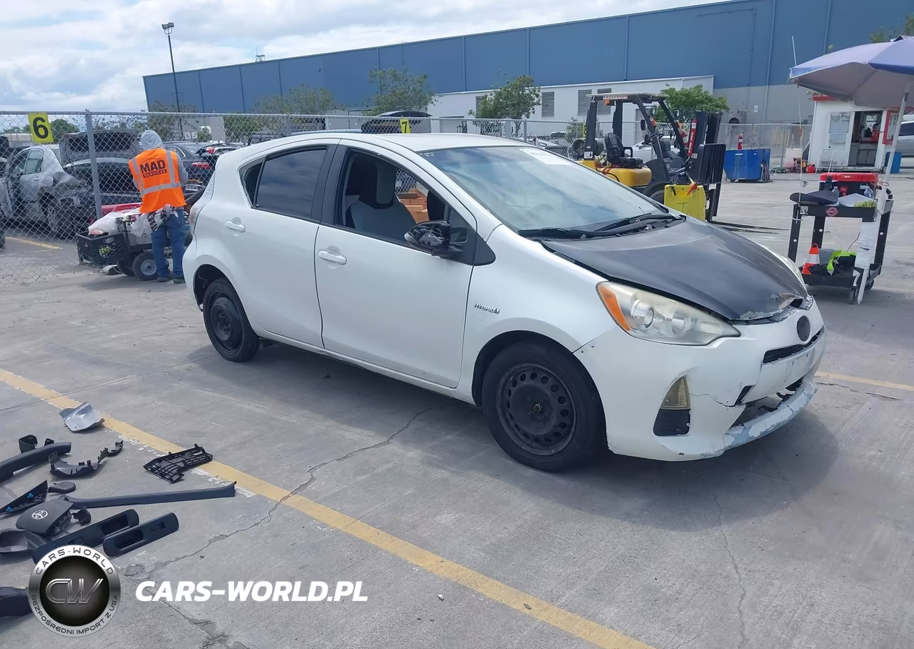 2014 Toyota Prius C One