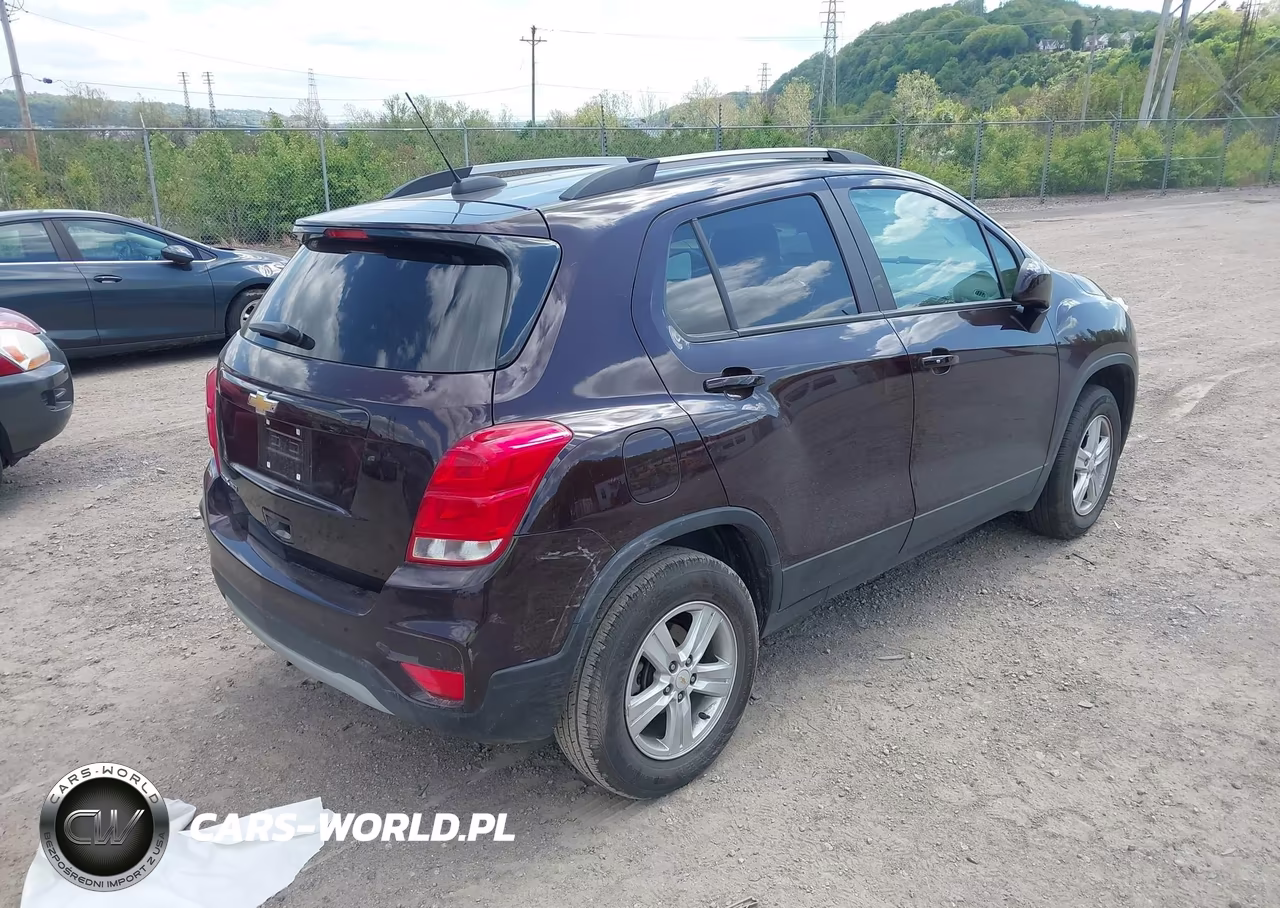 2022 Chevrolet Trax Awd Lt VIN:KL7CJPSM6NB522157 - 4