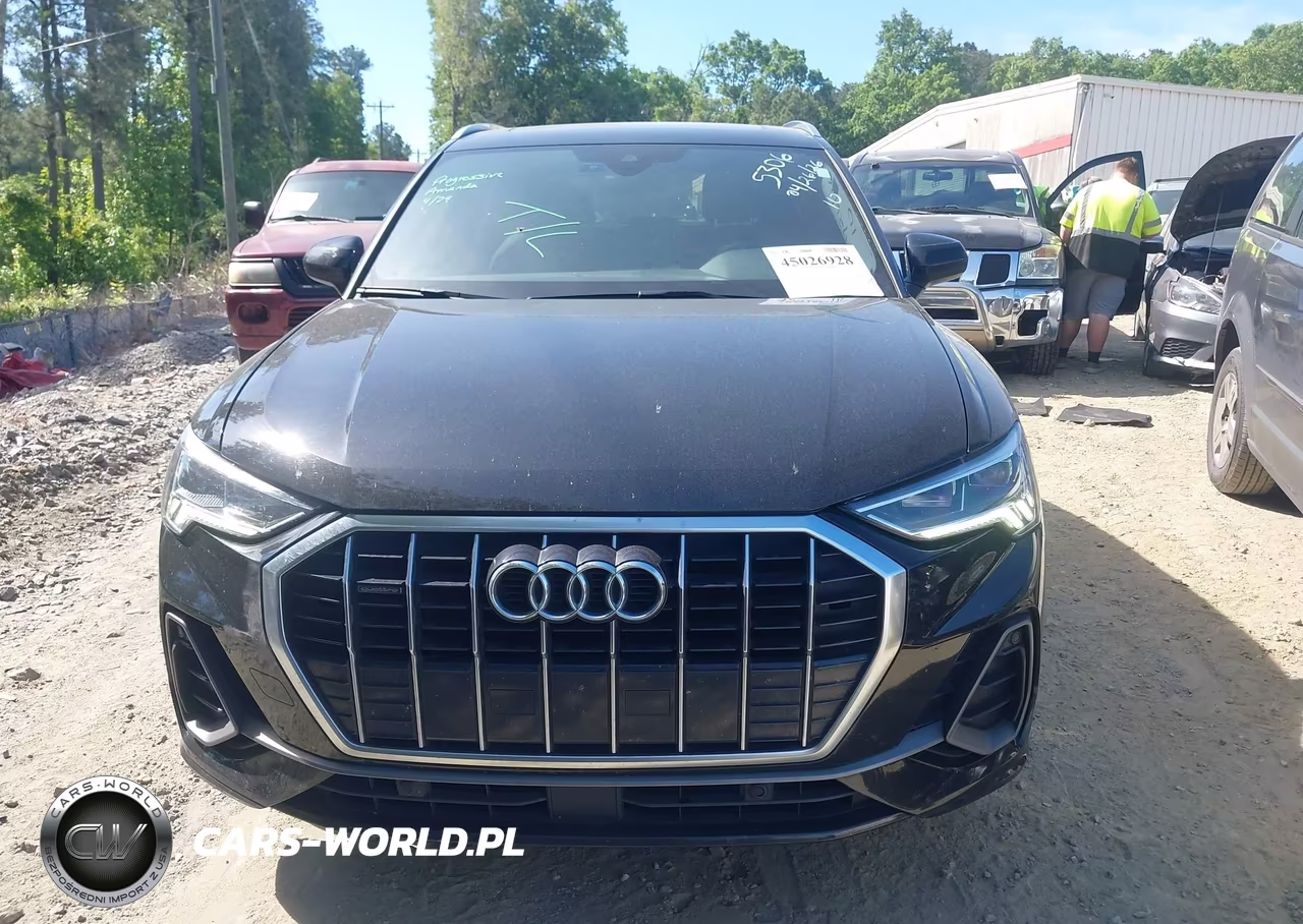2019 Audi Q3 2.0T S Line Premium VIN:WA1EECF34K1065306 - 12