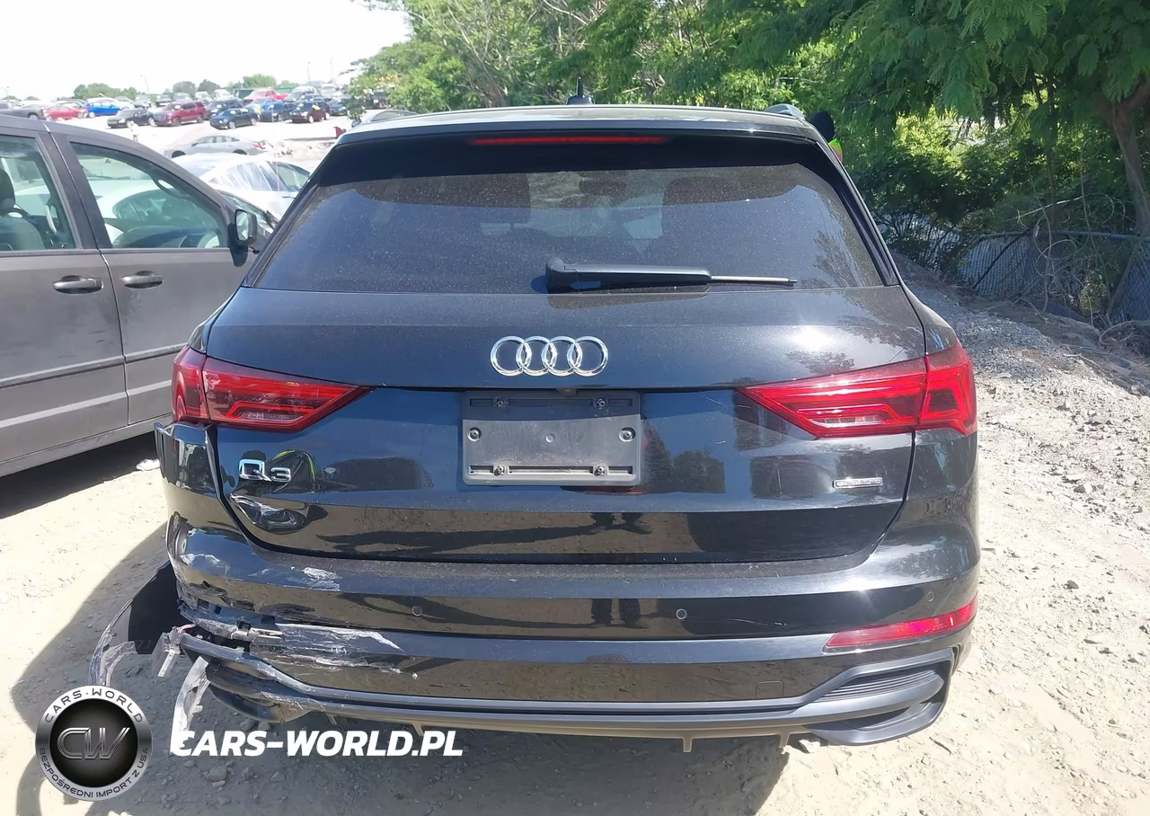 2019 Audi Q3 2.0T S Line Premium VIN:WA1EECF34K1065306 - 16
