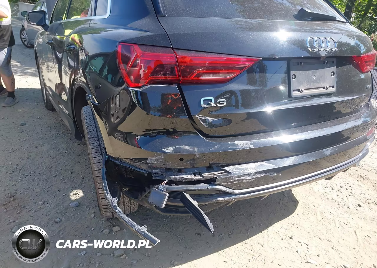 2019 Audi Q3 2.0T S Line Premium VIN:WA1EECF34K1065306 - 6