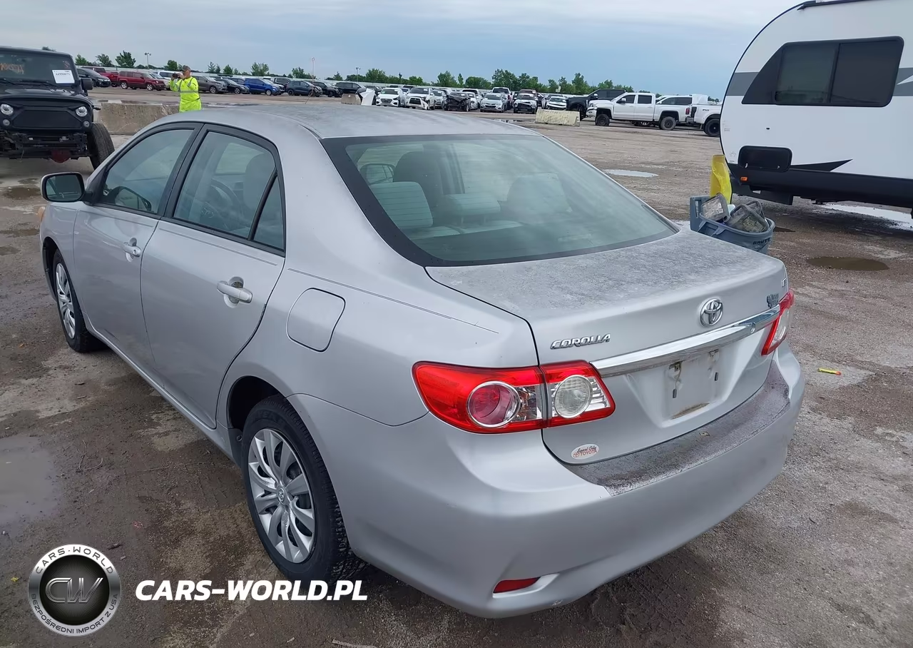 2012 Toyota Corolla Le VIN:2T1BU4EE2CC886485 - 3