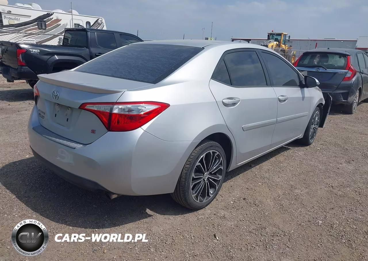 2015 Toyota Corolla S Plus VIN:5YFBURHE0FP234168 - 4