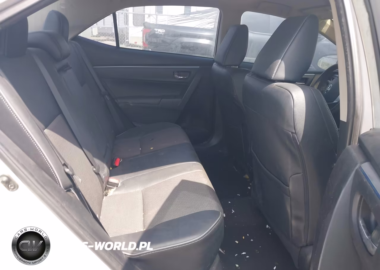 2015 Toyota Corolla S Plus VIN:5YFBURHE0FP234168 - 8