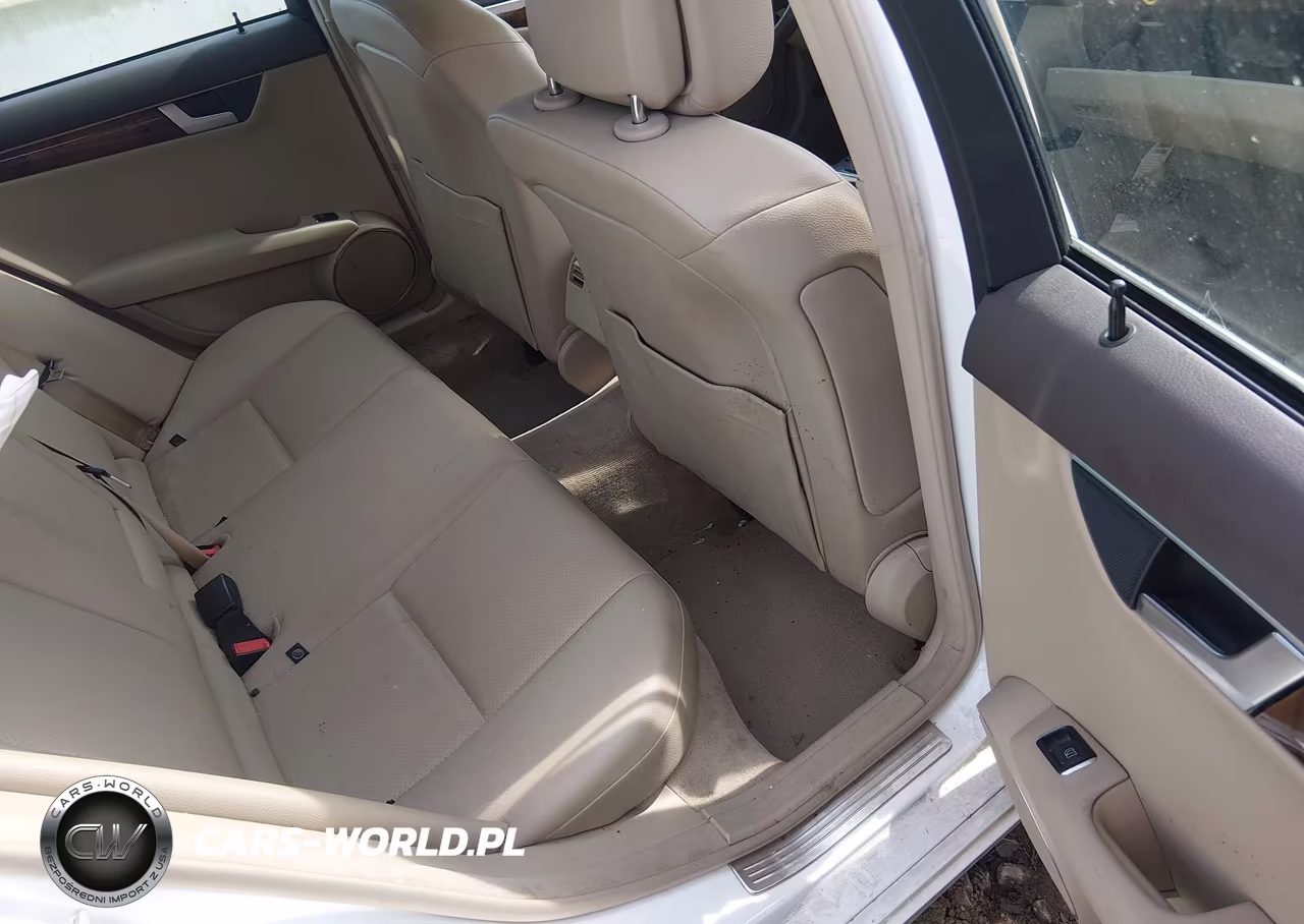 2013 Mercedes-Benz C 300 Luxury 4Matic VIN:WDDGF8AB8DR287087 - 8