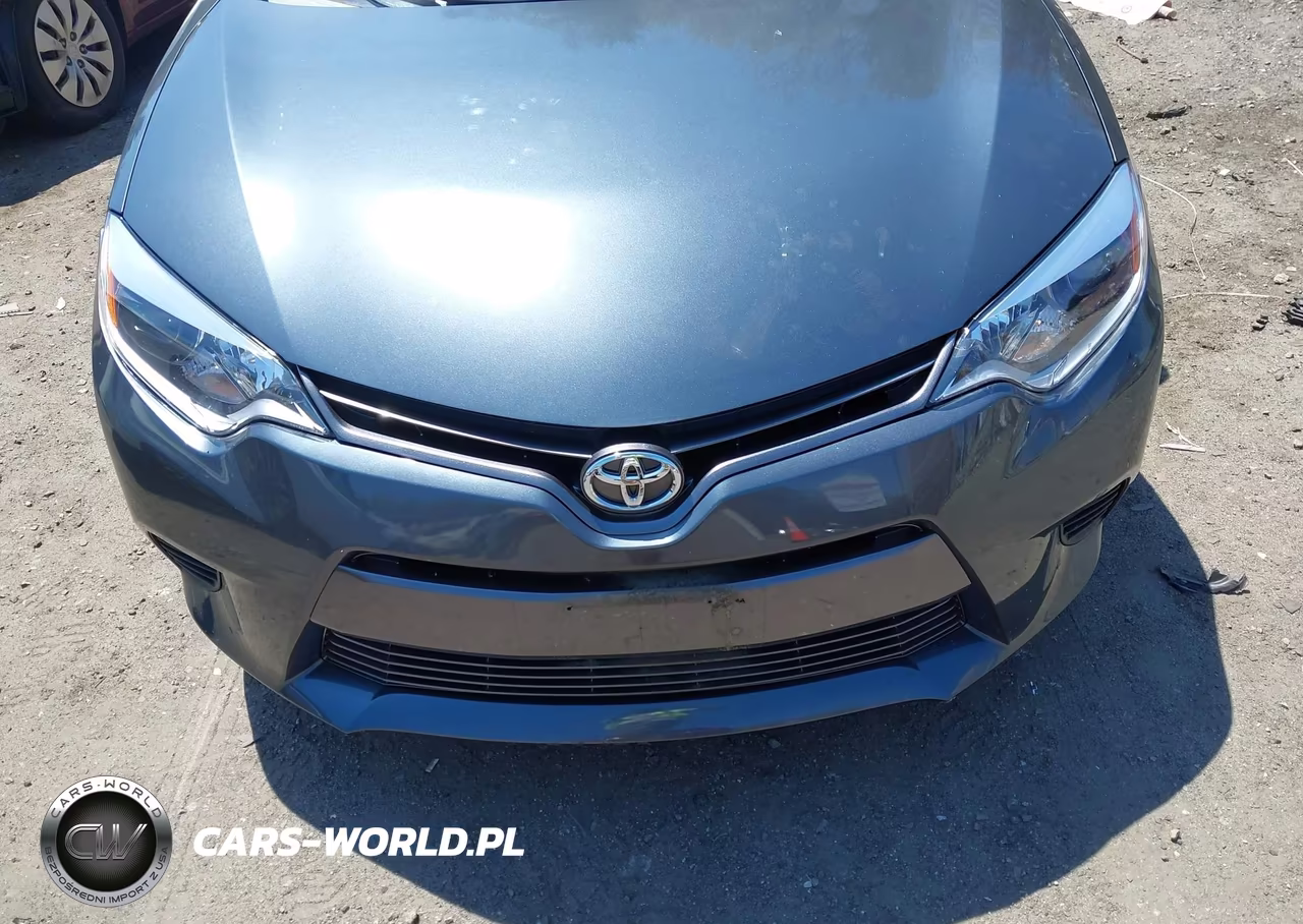 2015 Toyota Corolla Le VIN:2T1BURHE4FC327579 - 12