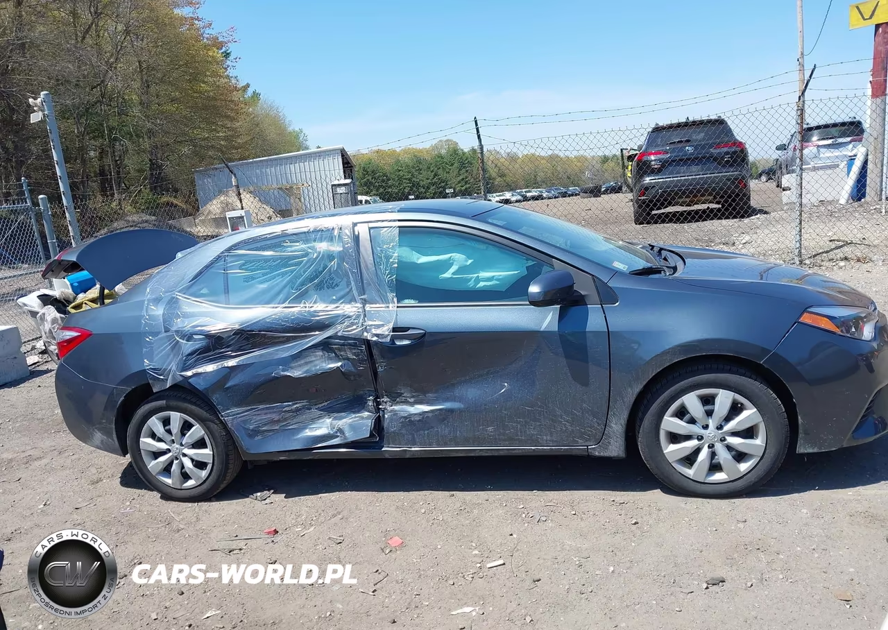 2015 Toyota Corolla Le VIN:2T1BURHE4FC327579 - 13