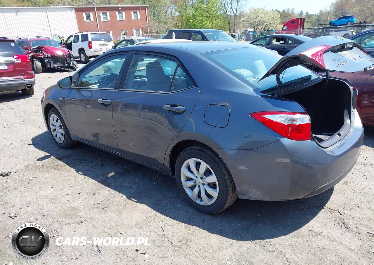 2015 Toyota Corolla Le VIN:2T1BURHE4FC327579 - 3