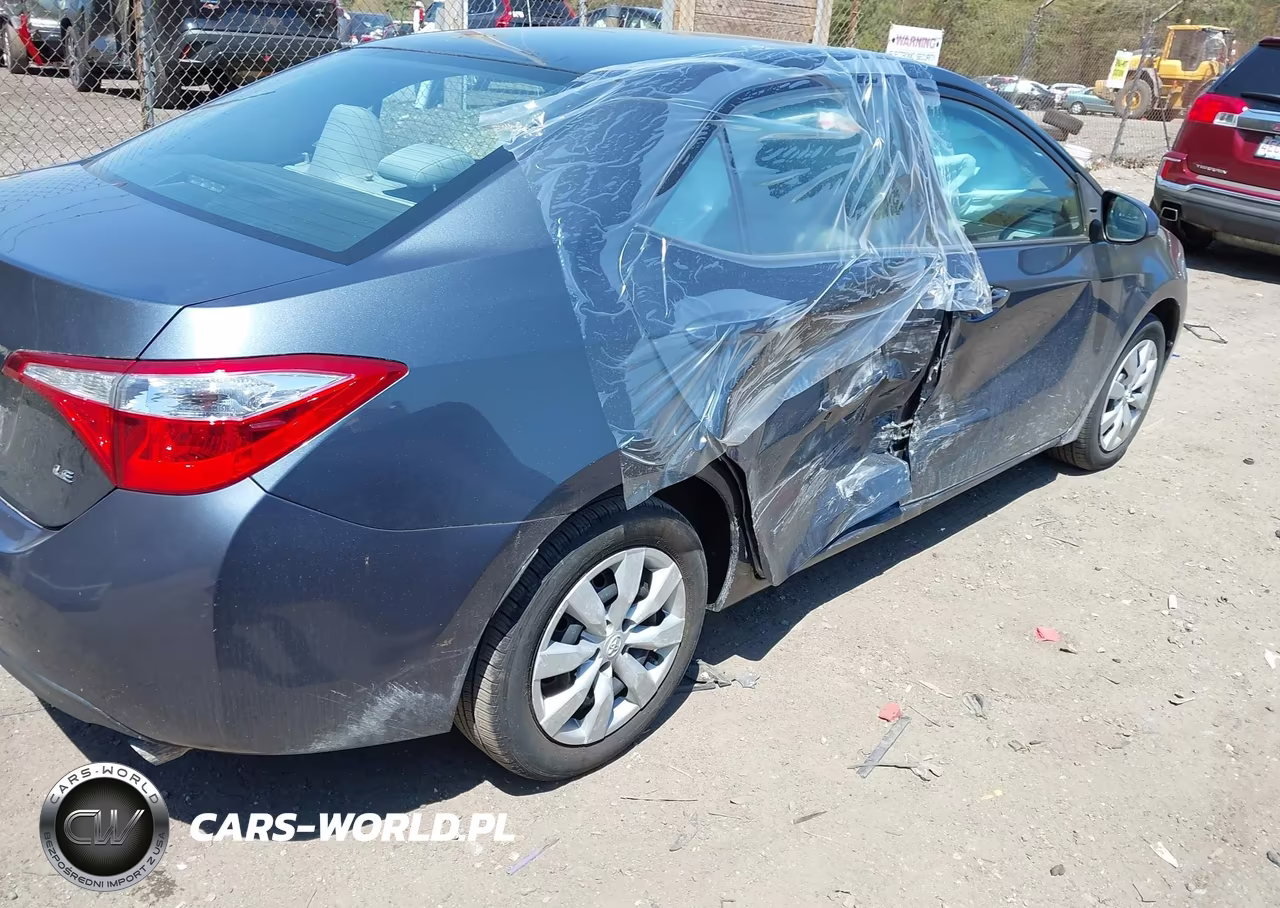 2015 Toyota Corolla Le VIN:2T1BURHE4FC327579 - 4