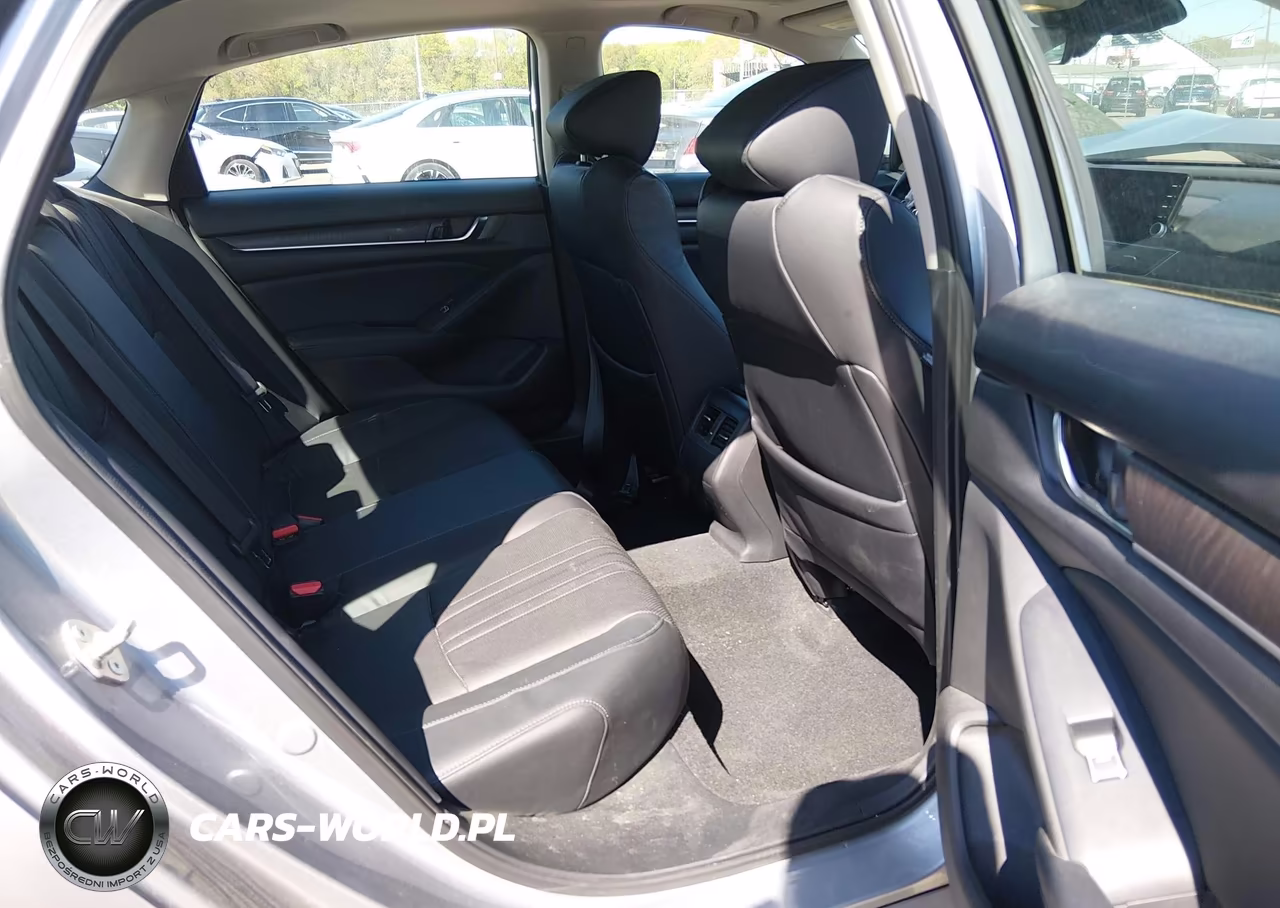 2018 Honda Accord Ex-L VIN:1HGCV1F64JA113821 - 8