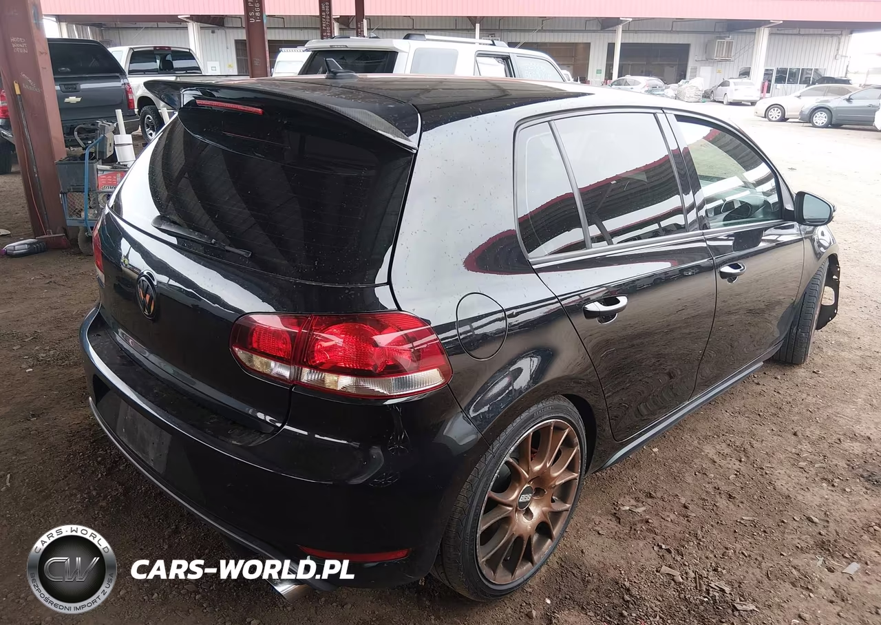 2010 Volkswagen Gti 4-Door VIN:WVWHD7AJ4AW354559 - 4
