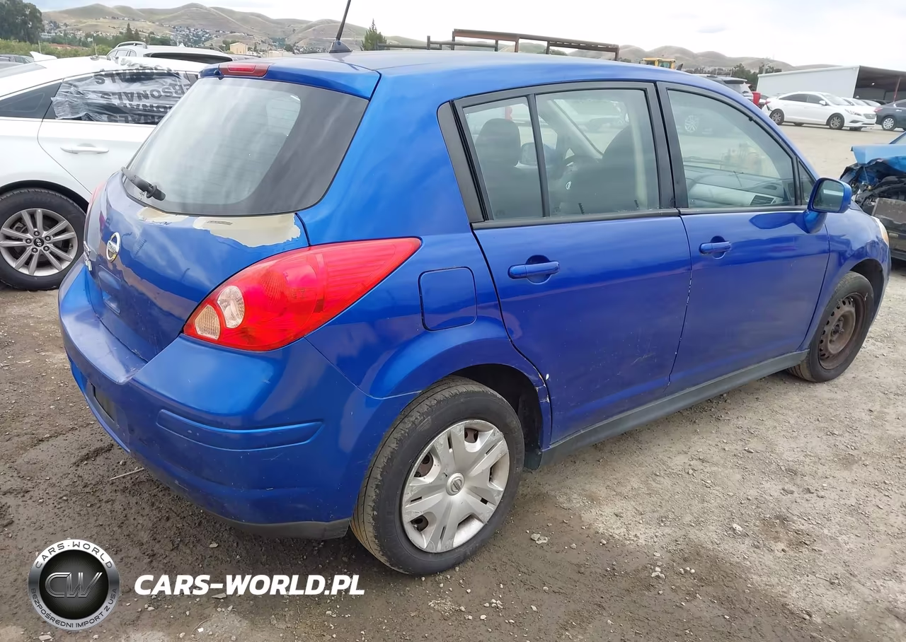 2010 Nissan Versa 1.8S VIN:3N1BC1CP0AL385078 - 4
