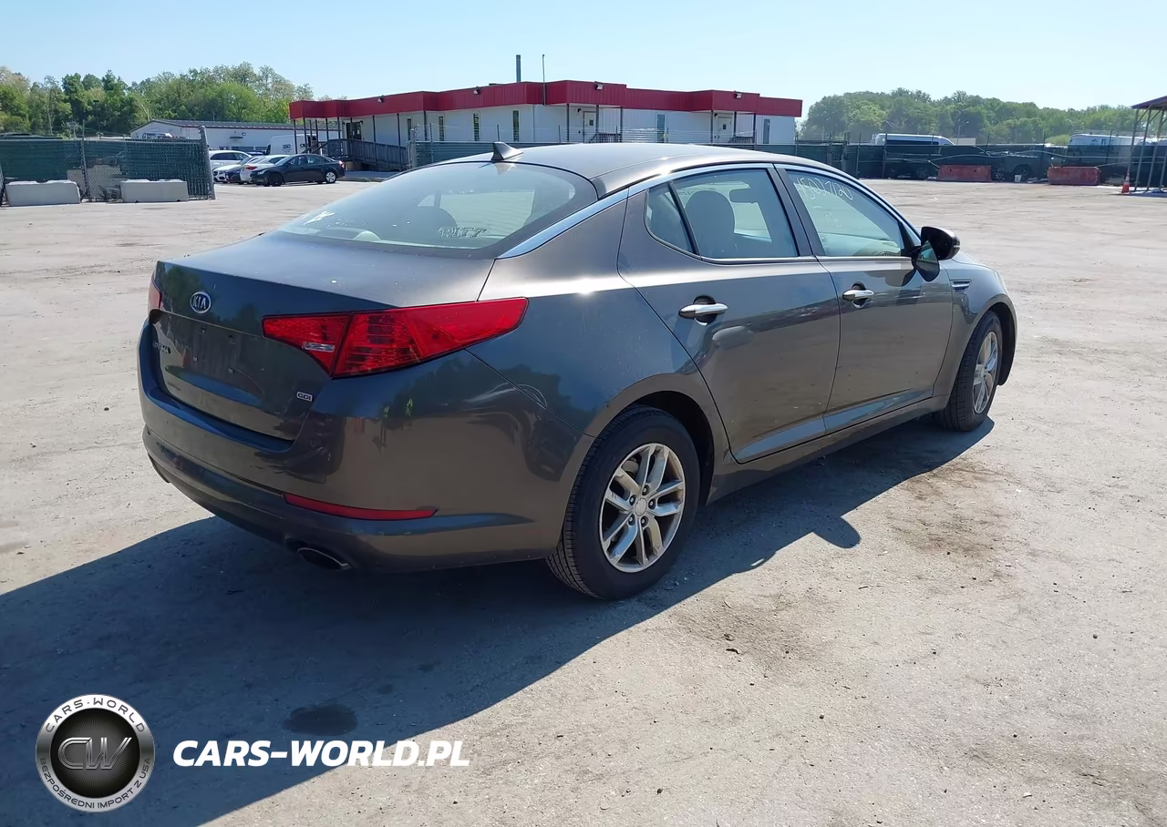2012 Kia Optima Lx VIN:5XXGM4A75CG068416 - 4