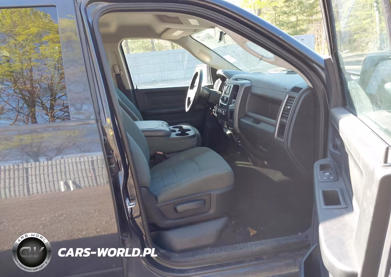 RAM 1500 ST VIN:1C6RR7FM4FS682255 - 5