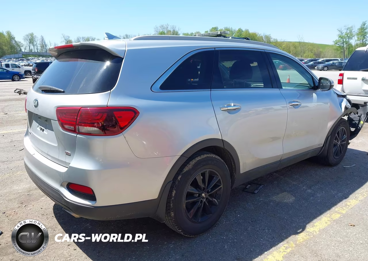 2019 Kia Sorento 2.4L Lx VIN:5XYPGDA39KG574670 - 4