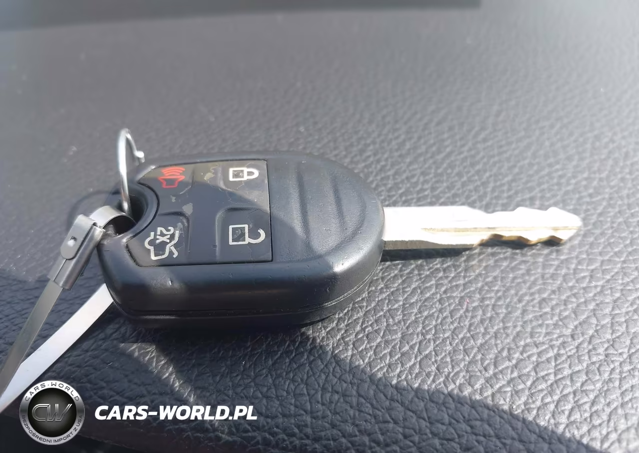 2014 Ford Mustang V6 VIN:1ZVBP8AM0E5306045 - 11