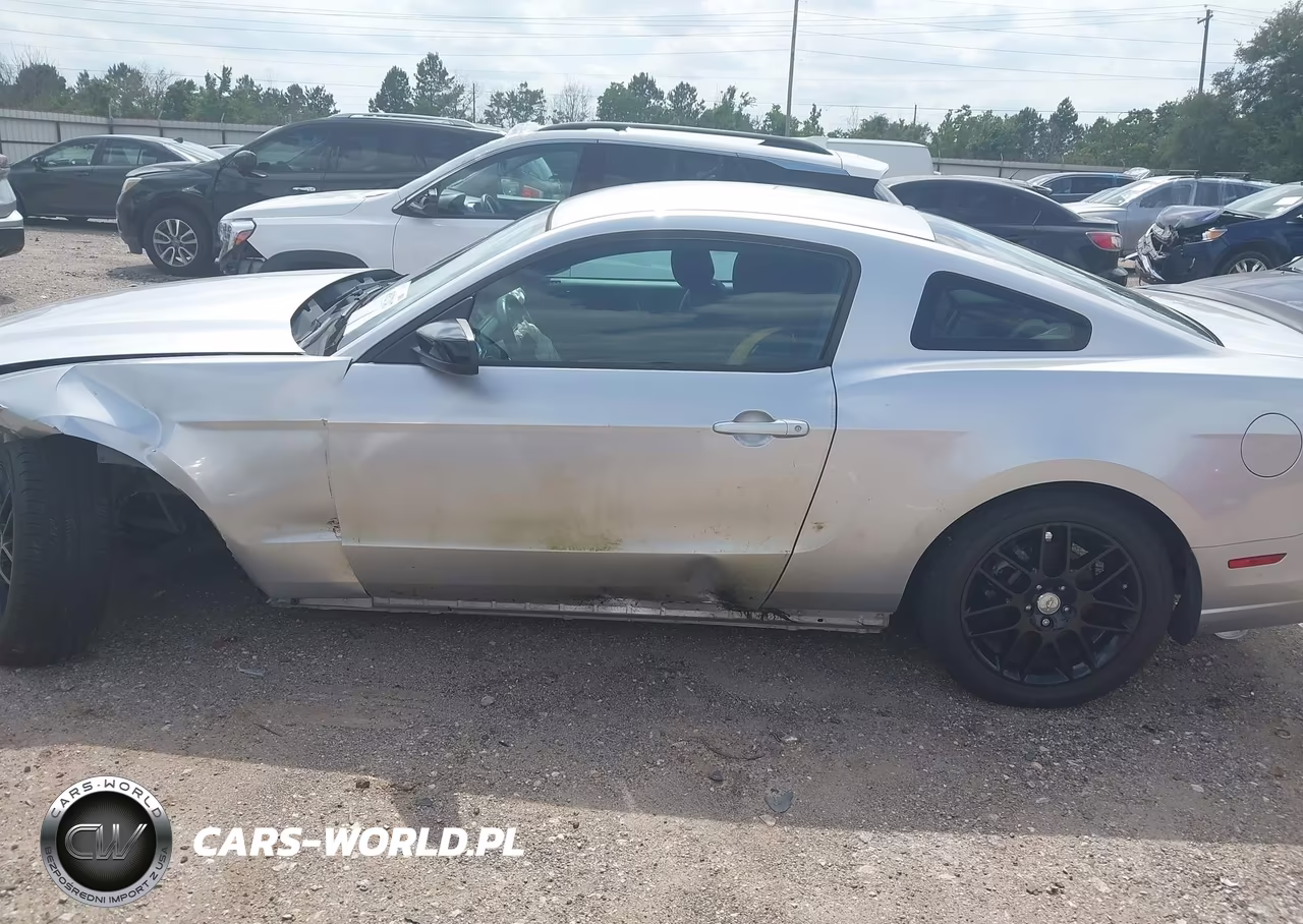2014 Ford Mustang V6 VIN:1ZVBP8AM0E5306045 - 15