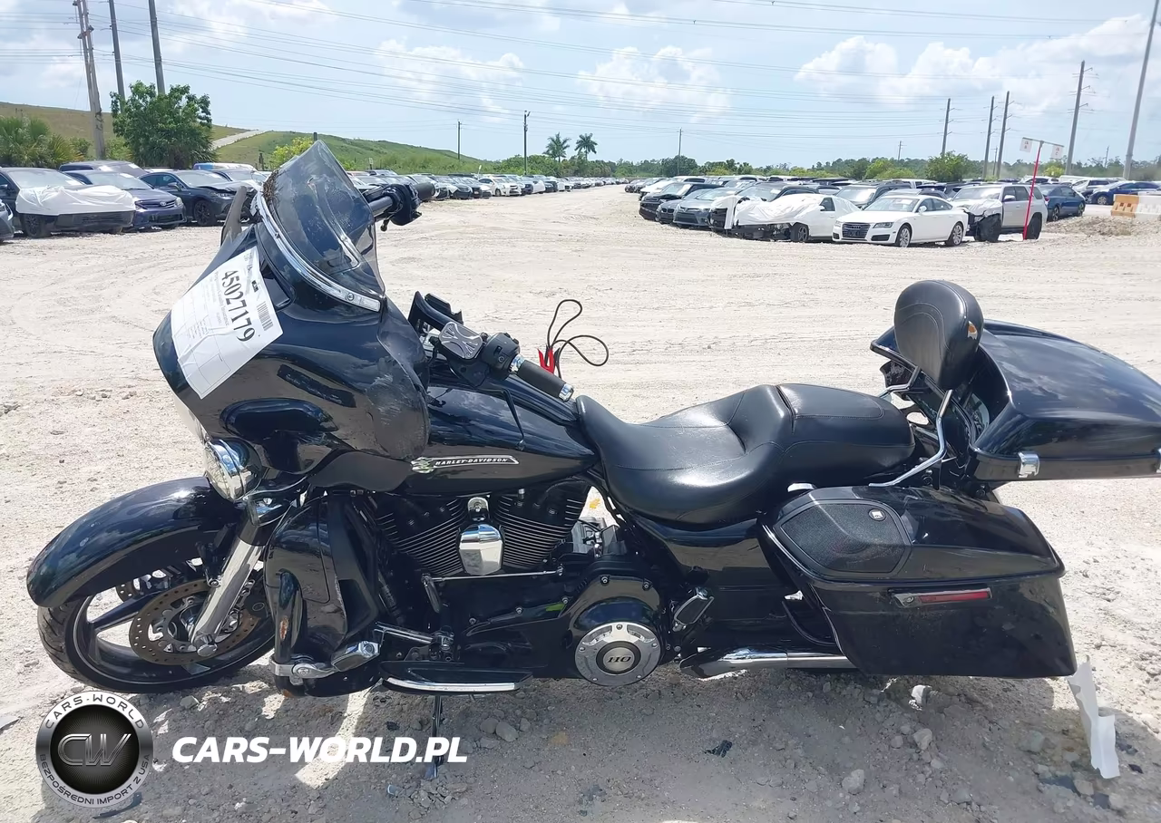2016 Harley-Davidson Flhxse Cvo Street Glide VIN:1HD1PXN14GB951731 - 14