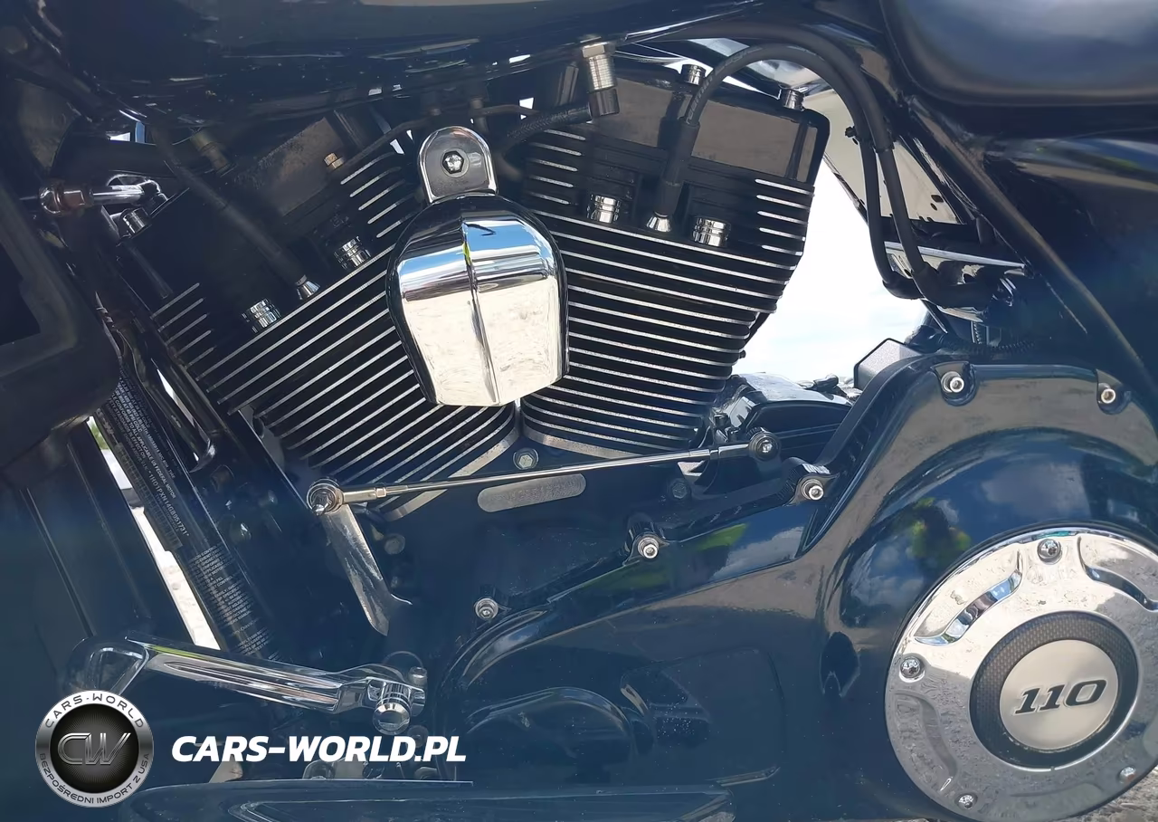 2016 Harley-Davidson Flhxse Cvo Street Glide VIN:1HD1PXN14GB951731 - 9