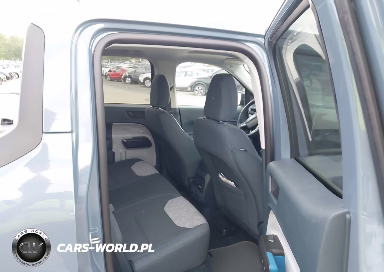 2025 Ford Maverick Xlt VIN:3FTTW8J37SRB49690 - 8