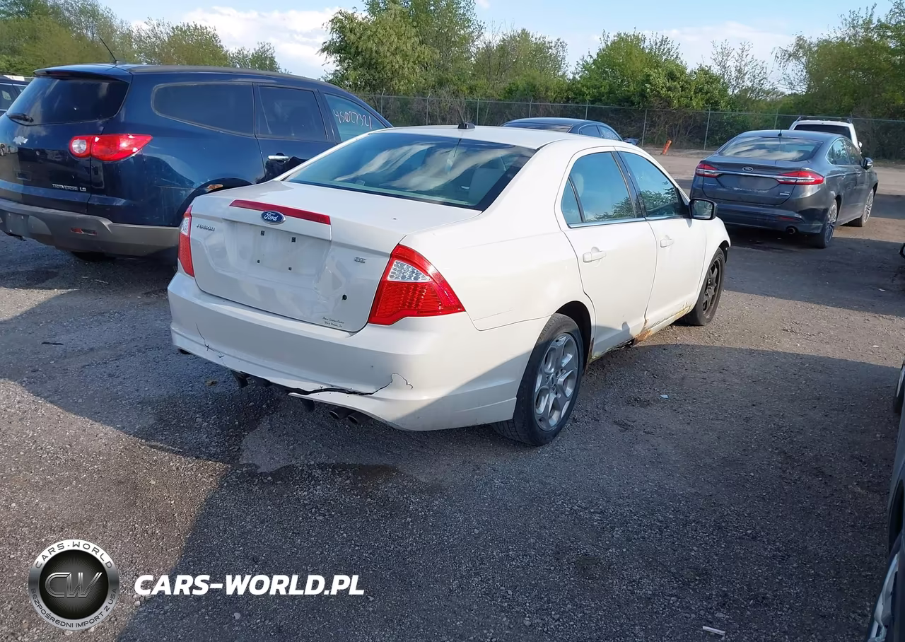 2011 Ford Fusion Se VIN:3FAHP0HA9BR196122 - 4