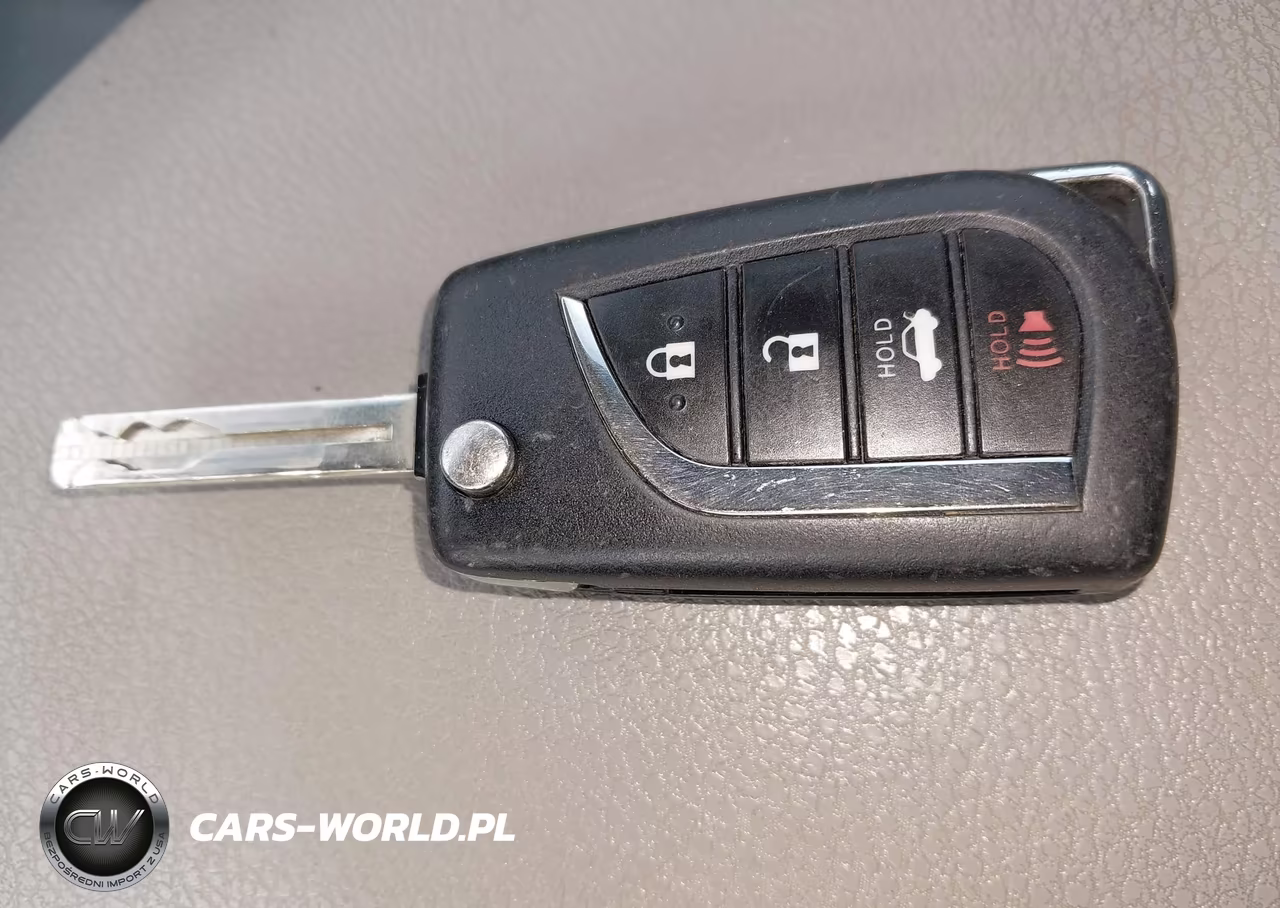 2018 Toyota Camry Le VIN:4T1B11HK0JU595133 - 11