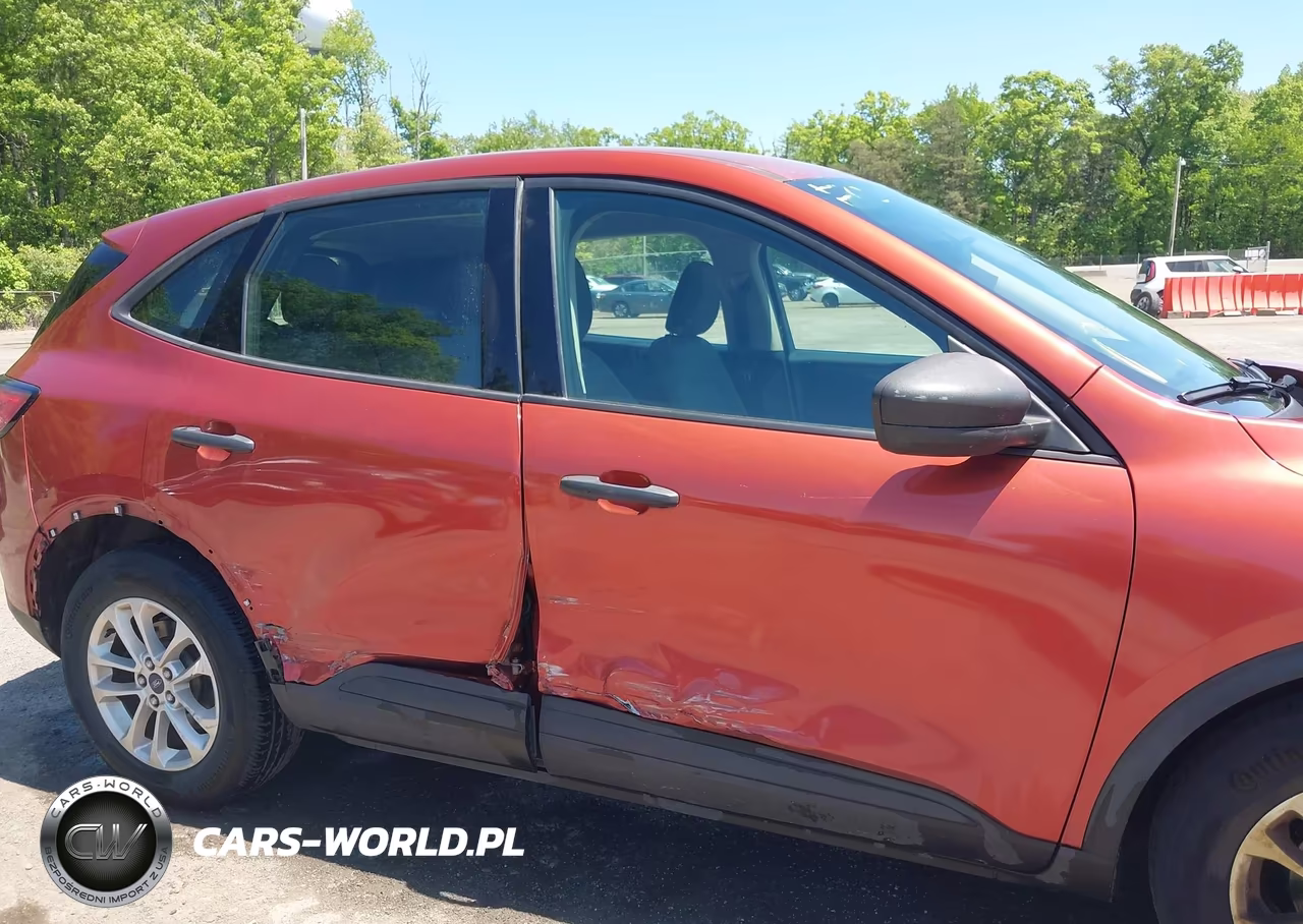 2020 Ford Escape S VIN:1FMCU0F68LUA25198 - 6