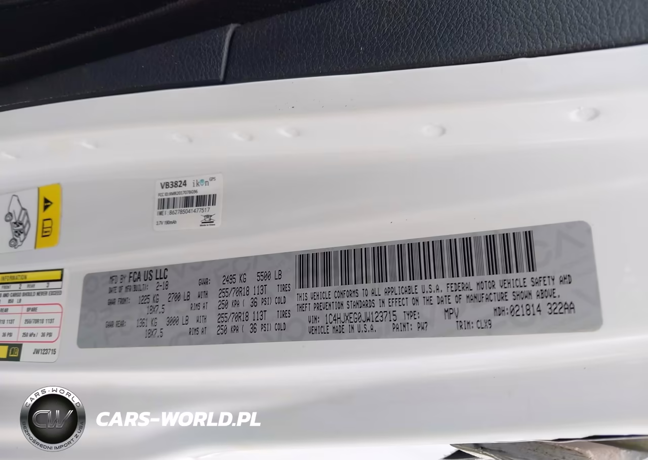 2018 Jeep Wrangler Unlimited Sahara 4X4 VIN:1C4HJXEG0JW123715 - 9