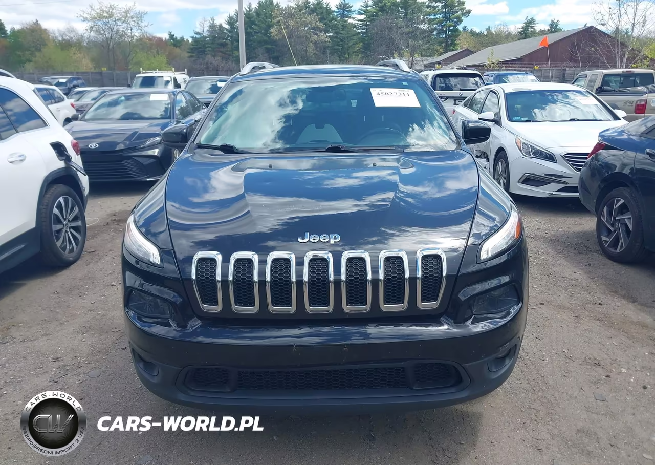 2015 Jeep Cherokee Latitude VIN:1C4PJMCB0FW648900 - 12