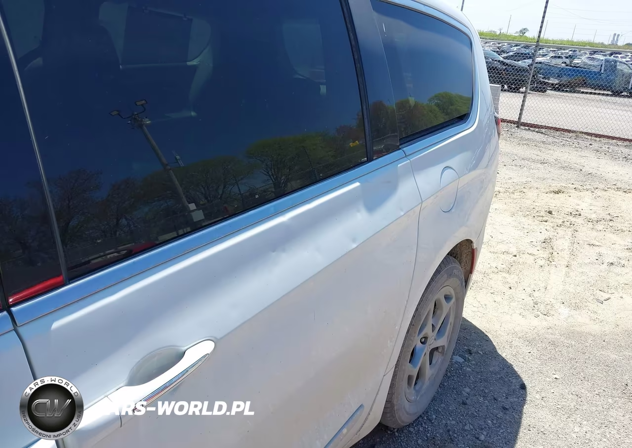 2023 Chrysler Pacifica Limited VIN:2C4RC1GG7PR529260 - 19