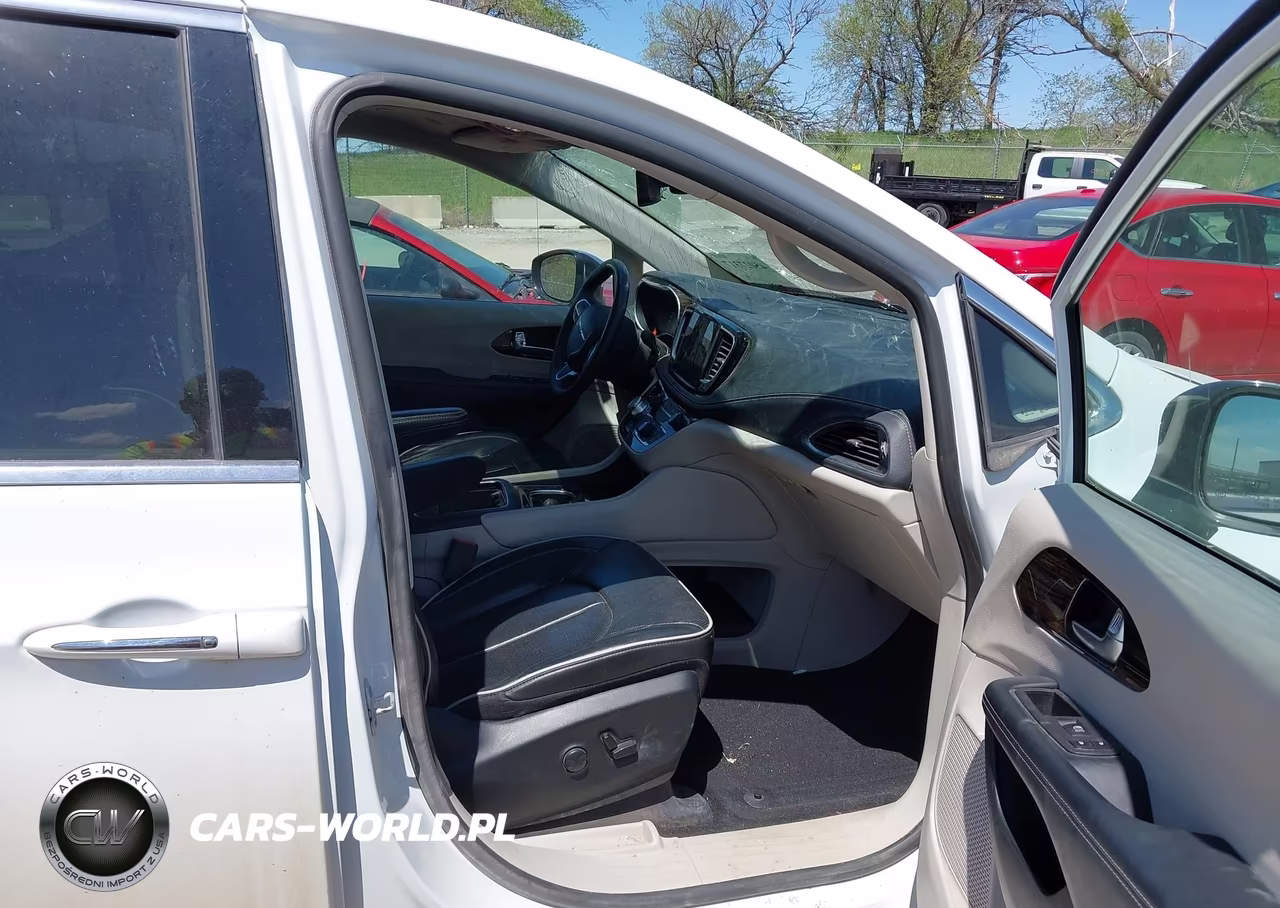 2023 Chrysler Pacifica Limited VIN:2C4RC1GG7PR529260 - 5