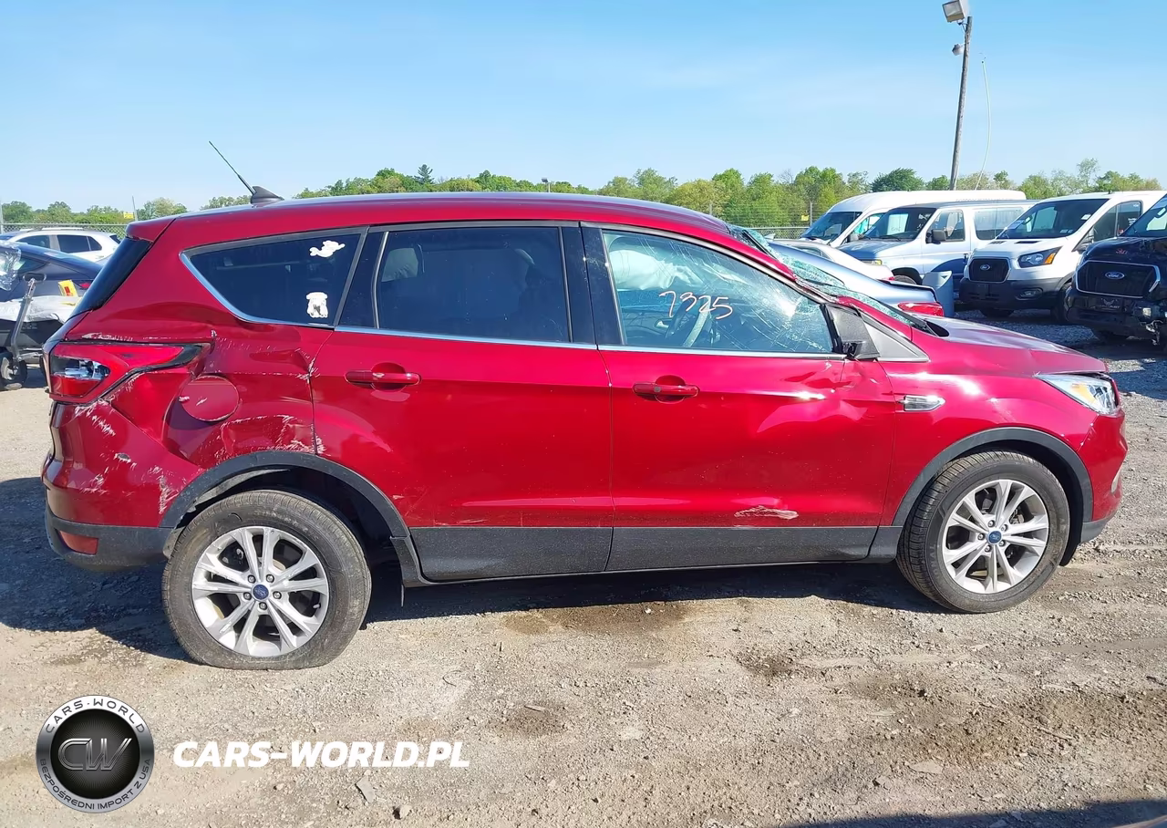 2019 Ford Escape Se VIN:1FMCU9GD0KUB44203 - 13