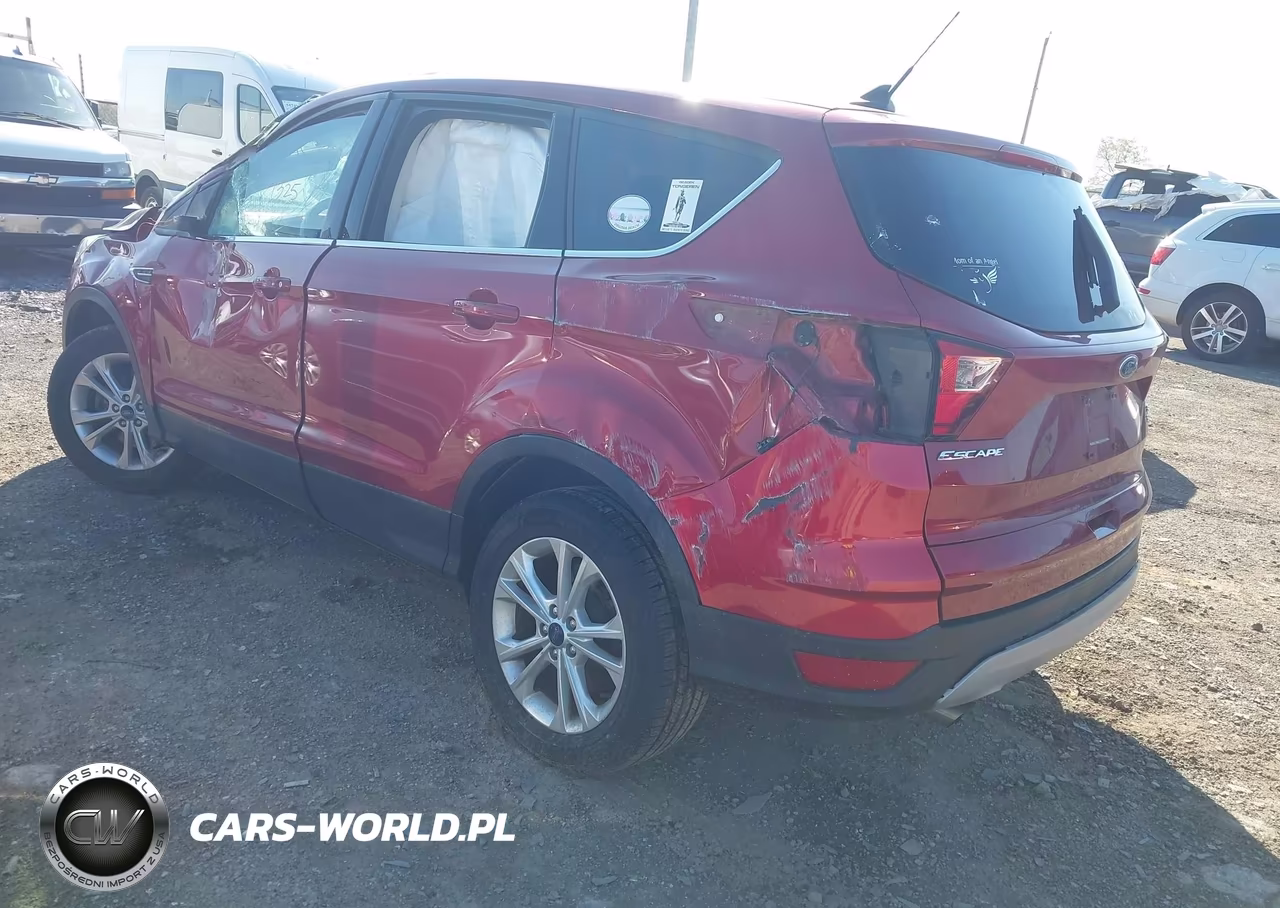 2019 Ford Escape Se VIN:1FMCU9GD0KUB44203 - 3