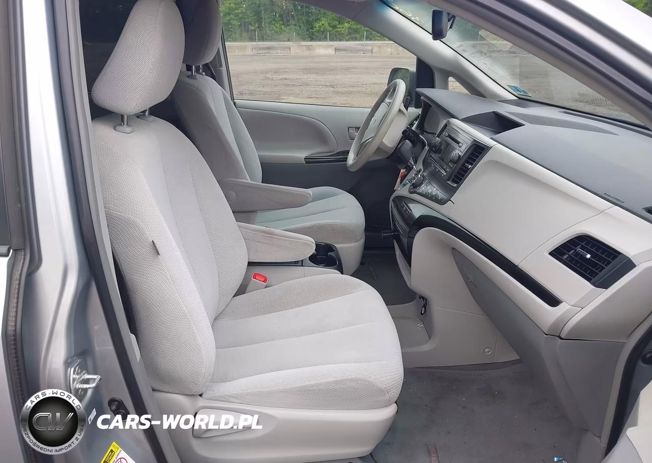 2014 Toyota Sienna Le V6 8 Passenger VIN:5TDKK3DC7ES468739 - 5