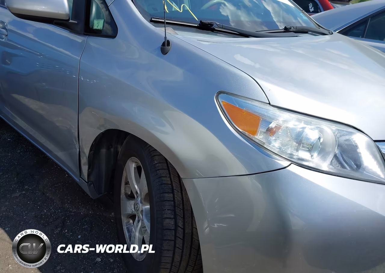 2014 Toyota Sienna Le V6 8 Passenger VIN:5TDKK3DC7ES468739 - 6