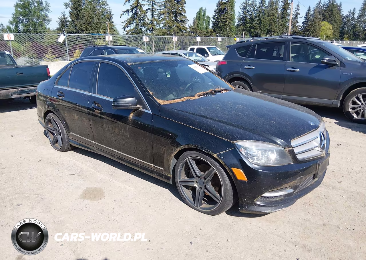 2011 Mercedes-Benz C 300 Luxury 4Matic-Sport 4Matic