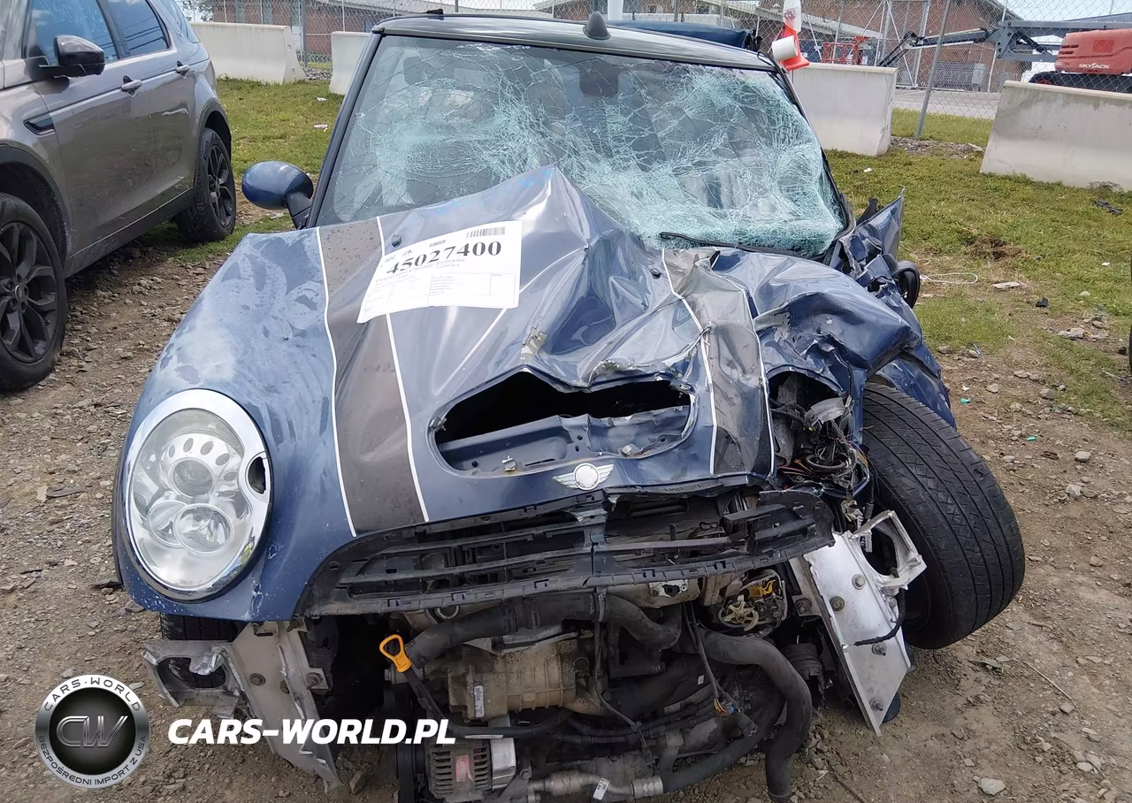 2005 Mini Cooper S VIN:WMWRH33445TF82318 - 12