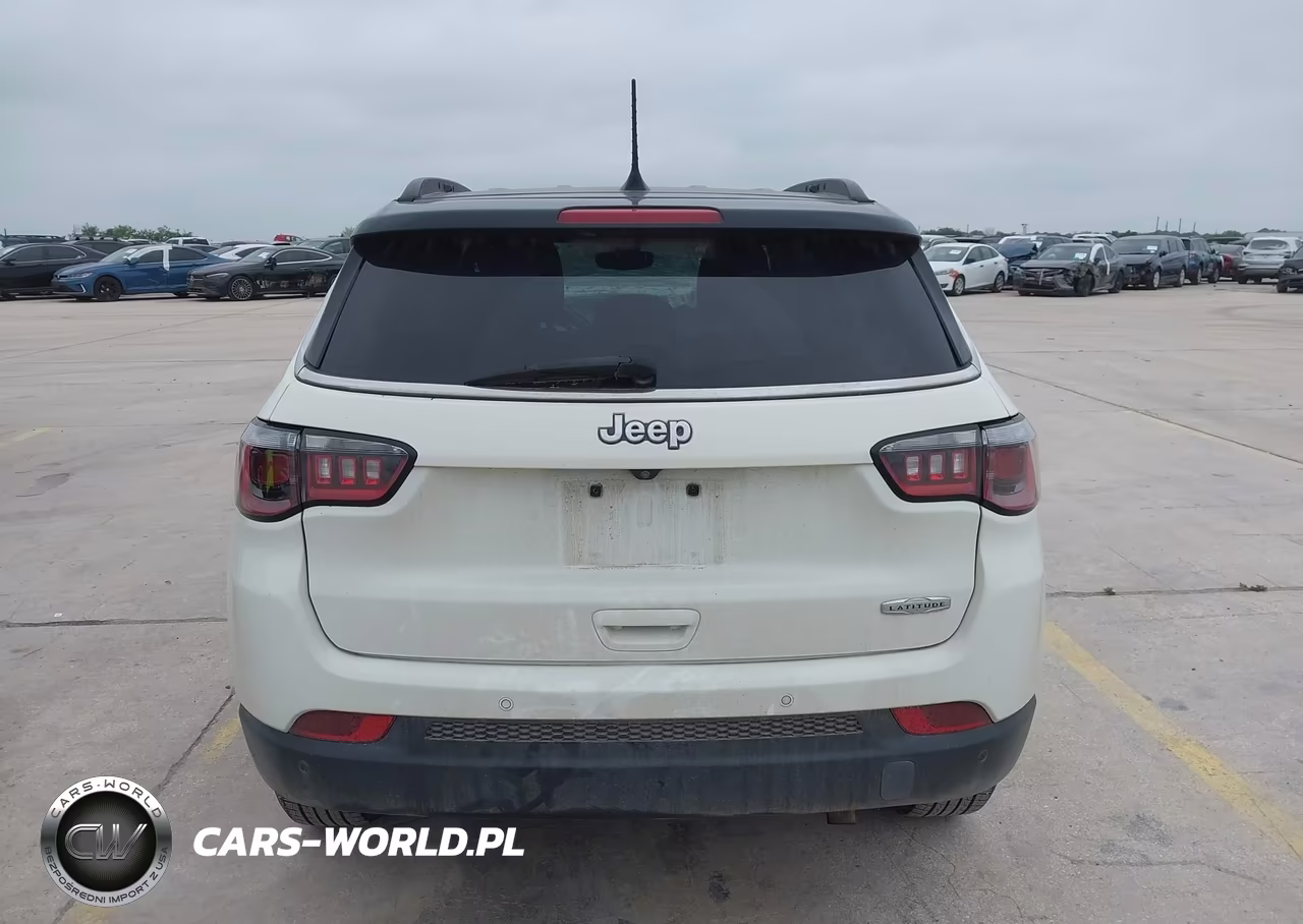 2018 Jeep Compass Latitude Fwd VIN:3C4NJCBB5JT268016 - 17