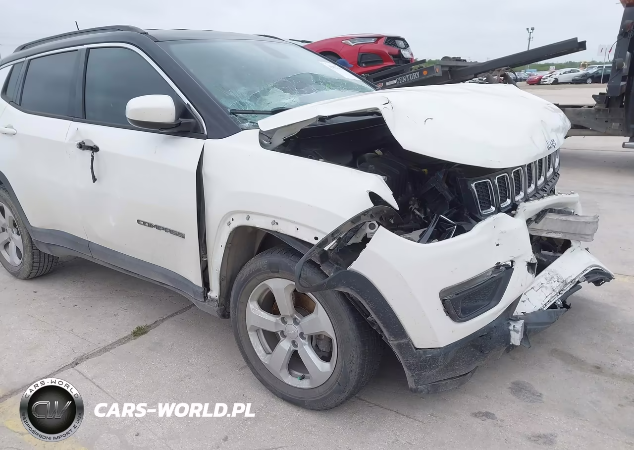 2018 Jeep Compass Latitude Fwd VIN:3C4NJCBB5JT268016 - 18