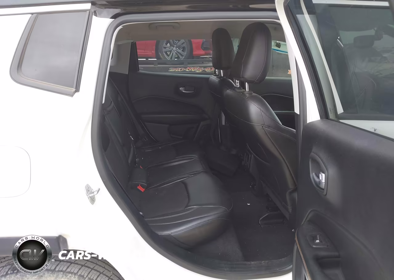 2018 Jeep Compass Latitude Fwd VIN:3C4NJCBB5JT268016 - 8