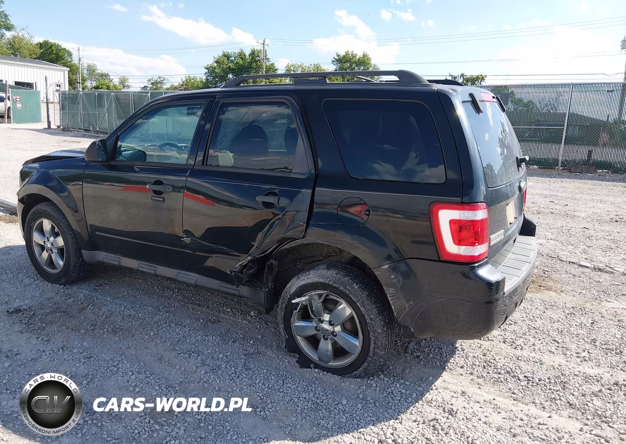 2010 Ford Escape Xlt VIN:1FMCU9DG6AKC58750 - 3