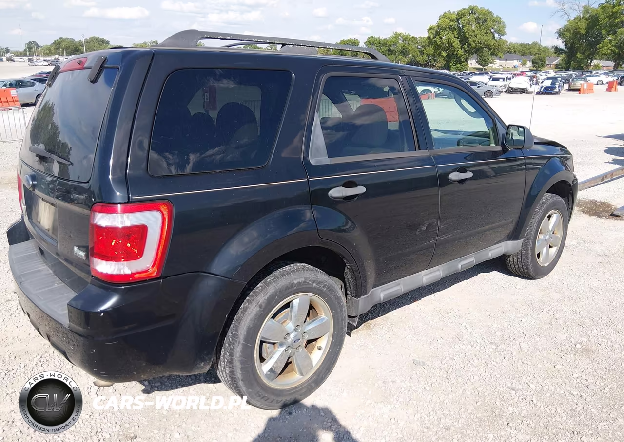 2010 Ford Escape Xlt VIN:1FMCU9DG6AKC58750 - 4