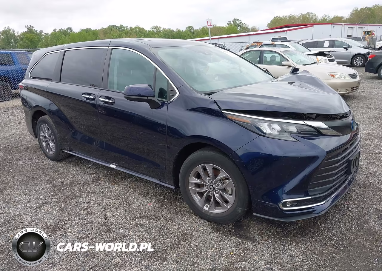 2024 Toyota Sienna Xle – zdjęcie 1 z 18